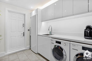 Photo 16- click for photo gallery